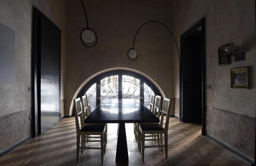Chiaia Casa | Finestra Filangieri