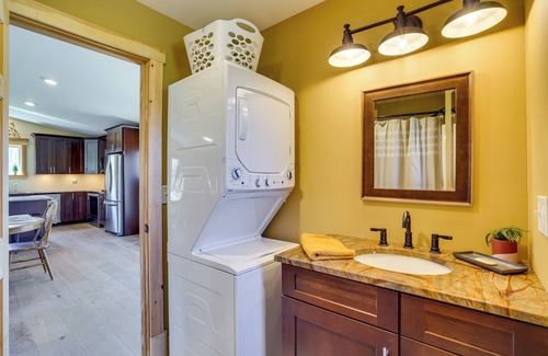Phoenix Cabaña | Finger Lakes Getaway w/ Deck: On-site ATV Trails!