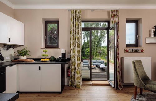 Geltow Apartamento | Finken-galerie: Ganz nah an Potsdam und Berlin & Umgeben von Wald und Havelseen