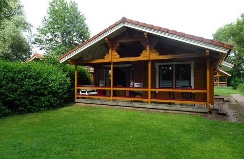 De Meene Chalet De Esquí | Fins Chalet op vakantiepark met zwembad