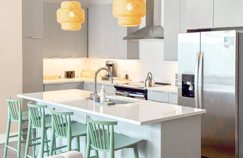 West End Apartamento | Fiora Loft by Vandy & Parthenon
