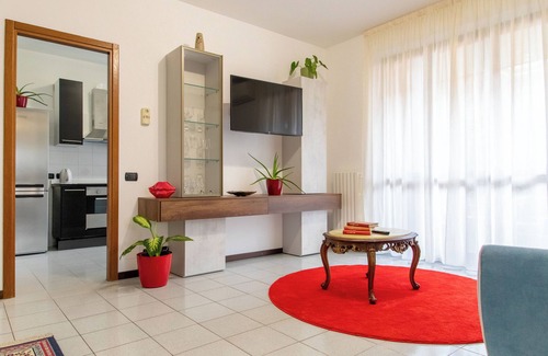 Cesate Apartamento | Fiori del Lario 110sqm Elegant & Confortable Apartment near Rho Fiera-Milano-MXP