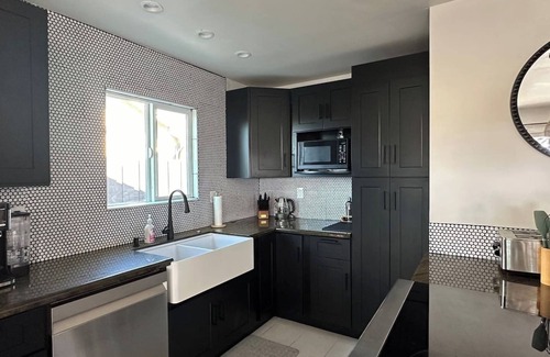 Lompoc Casa | Fir Avenue: Game-On Getaway
