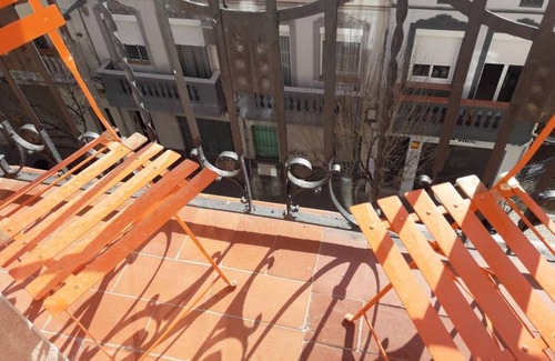 El Port Apartamento | FIRA POP 3 Modern Balcony by MyRentalHost