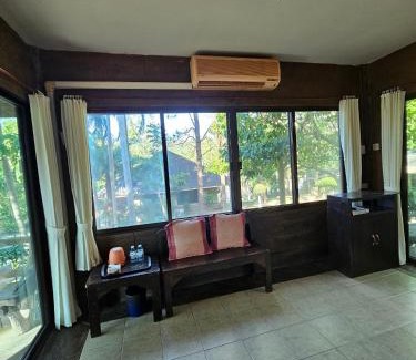 Si Racha Complejo | Fire Fly Chalet