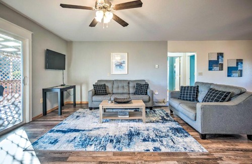 North Bend Casa | Fire Pit and Bay Views North Bend Home!