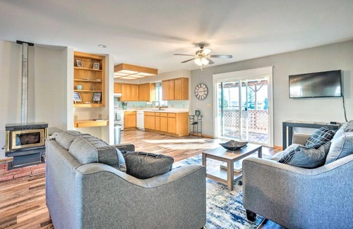 North Bend Casa | Fire Pit and Bay Views North Bend Home!
