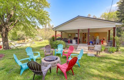 Weaverville Casa | Fire Pit and Game Room Family Home in Marshall