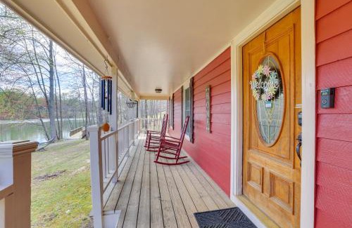 Trenton Casa | Fire Pit and Game Room Lakefront Escape in Trenton!