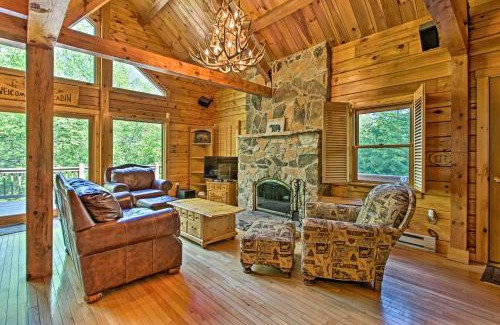 Long Pond Casa | Fire Pit and Hot Tub Poconos Family Cabin!