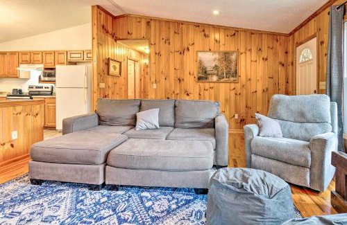Marion Casa | Fire Pit and Mtn Views Charming Marion Cabin!