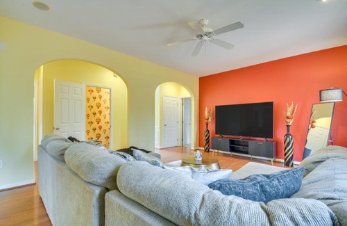 Holly Glen Casa | Fire Pit and Pool Access Quiet Holly Springs Home