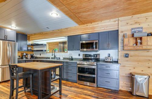 Duck Creek Village Casa | Fire Pit and Sauna Inviting Utah Cabin