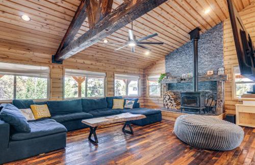Duck Creek Village Casa | Fire Pit and Sauna Inviting Utah Cabin
