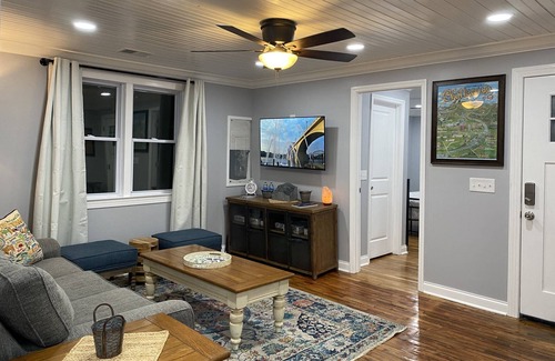 Lookout Valley Neighborhood Association Casa | Fire Pit -Base of Lookout Mtn -10 minutes to Chattanooga -5 minutes The Venue -High speed internet