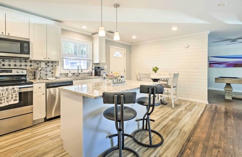 Collier Heights Casa | Fire Pit & Deck: Atlanta Home ~ 8 Mi to Dwtn!