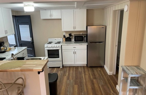 Lake Ozark Cabina | Fire pit, dock, ramp, full kitchen, water toys