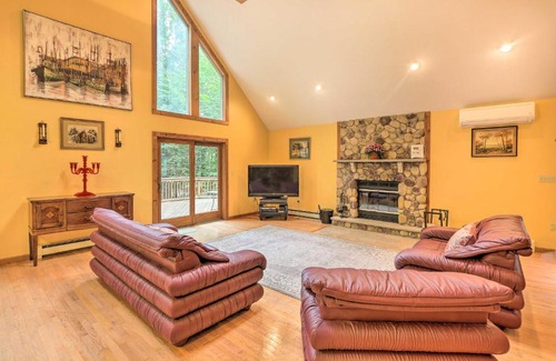 Gouldsboro Casa | Fire Pit, Indoor Pool Access Big Bass Lake Cabin