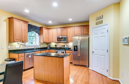 Holly Glen Casa | Fire Pit + Pool Access: Quiet Holly Springs Home
