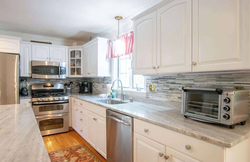 Harwich Casa | Fire Pit, Walk to Long Pond, Dogs Welcome!