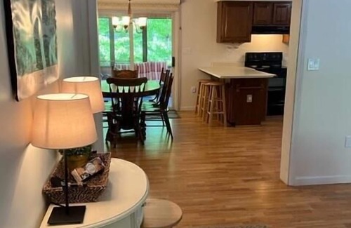 Meredith Cabaña | Firefly Cottage with Beach Access!