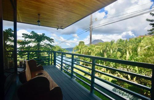 El Millon Casa | Firefly Hilltop Retreat, Swimming Pool Volcano!