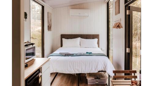 Girvan Casa | Firefly Tiny House by Tiny Away
