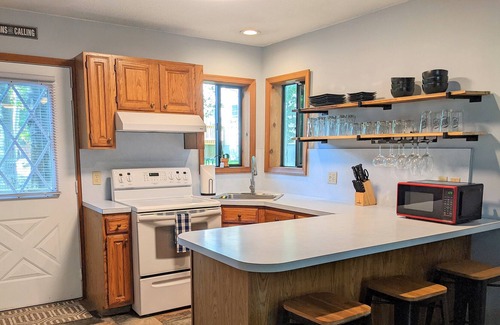 Tobyhanna Chalet De Esquí | Fireside Chalet by *Hiking * Casino * Water Park * Wineries & Breweries*!