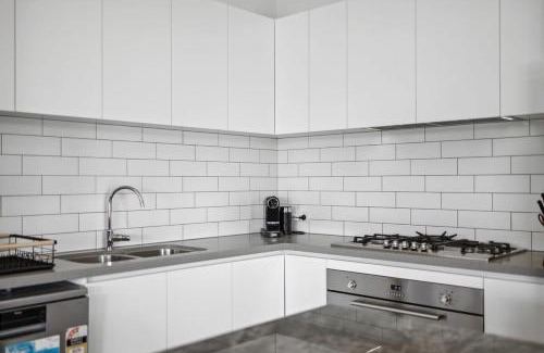 Maylands Casa | First-Class Townhouse w free parking and Wi-Fi