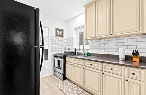 Hazel Park Apartamento | First floor apartment conveniently located near Ferndale and Expressways
