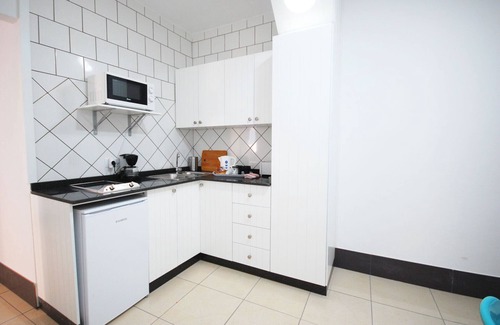 Playa de Arinaga Apartamento | First floor apartment close to sea promenade