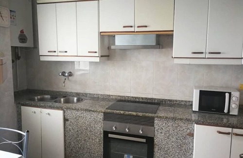 Poio Apartamento | Apartamento planta baja de 85 m², 3 habitaciones con patio