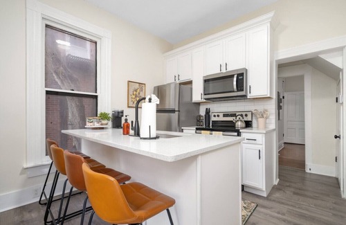 Victorian Village Apartamento | First Floor Apt | Newly Remodeled | Steps from OSU