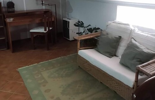 Carcavelos Apartamento | First Floor Attic Apartment