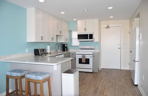 Lewes Condominio | First Floor Bay Front Condo