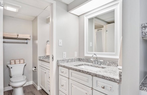 North East Casa | First Floor Bay View Deluxe Suite