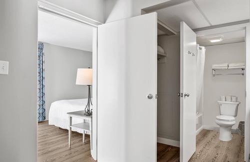 North East Casa | First Floor Bay View Deluxe Suite