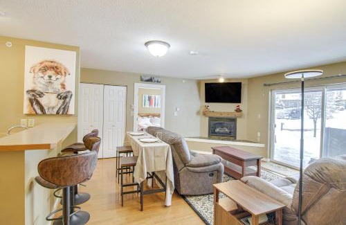 Big Sky Apartamento | First-Floor Big Sky Condo with Hot Tub!