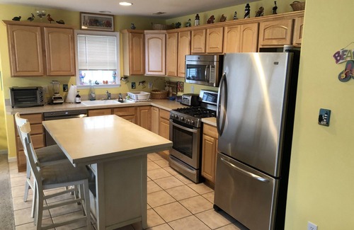 Cape May - Wildwood Condominio | Condominio en el primer piso, ideal para familias, a poca distancia de la playa y el paseo marítimo