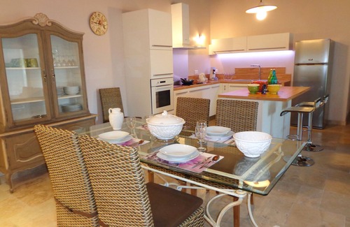 Molleges Apartamento | First floor: l'Olivier 2 bedrooms - Air conditioning - Swimming pool at Domaine Les Rivales