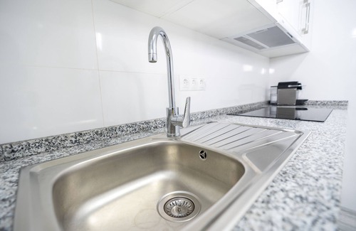 Benalmadena Costa Apartamento | Primera linea Playa, Piscina, Puerto Marina.