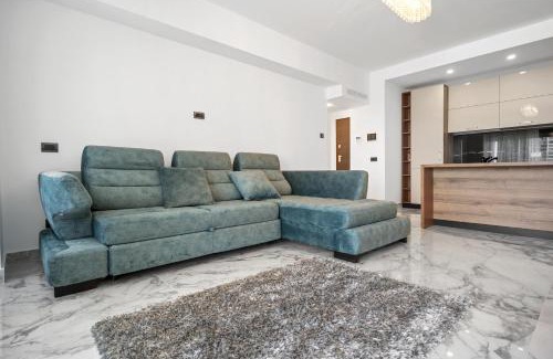 Constanta Apartamento | First Residence & Parking