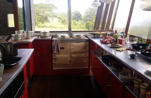 Crabbes Creek Casa | Primera agua - propiedad privada de 200 acres.