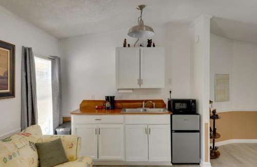 Langston Casa | Fish and Explore Wooded Lake Guntersville Retreat