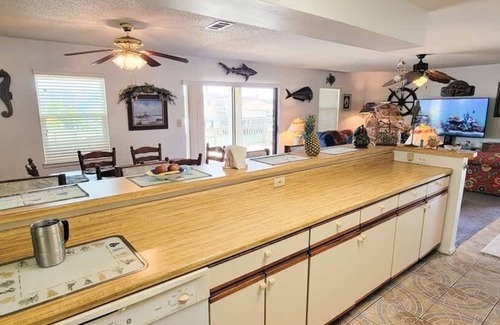 Port Isabel Condominio | Fish Crazy House 3 Bedroom Condo by RedAwning