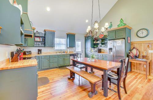 Marietta Casa | Fish, Hike and Relax Marietta Gem with River Access!