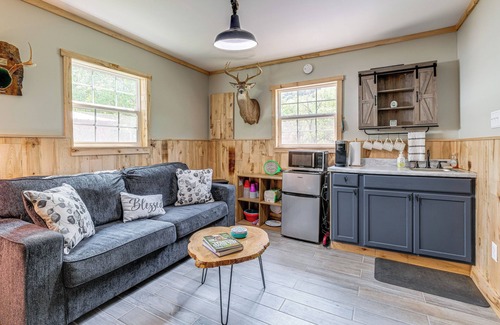 Glace Cabaña | Fish, Hike, Explore: Alleghany Cabin Hideaway
