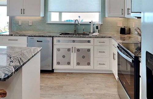 Palm Harbor Casa | Fisherman Luv | Bay Views, Night Fishing Light