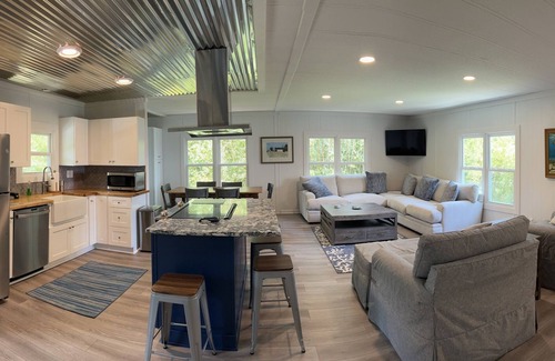 Carrabelle Casa | Fisherman Paradise Waterfront fishing w/dock and golf access