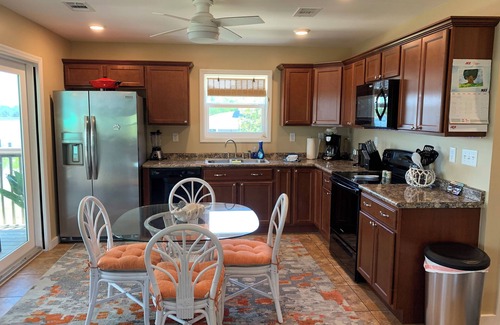 Carrabelle Casa | Fisherman's access and relaxation in a 2BR 2BA on River with Dock, Pet friendly!